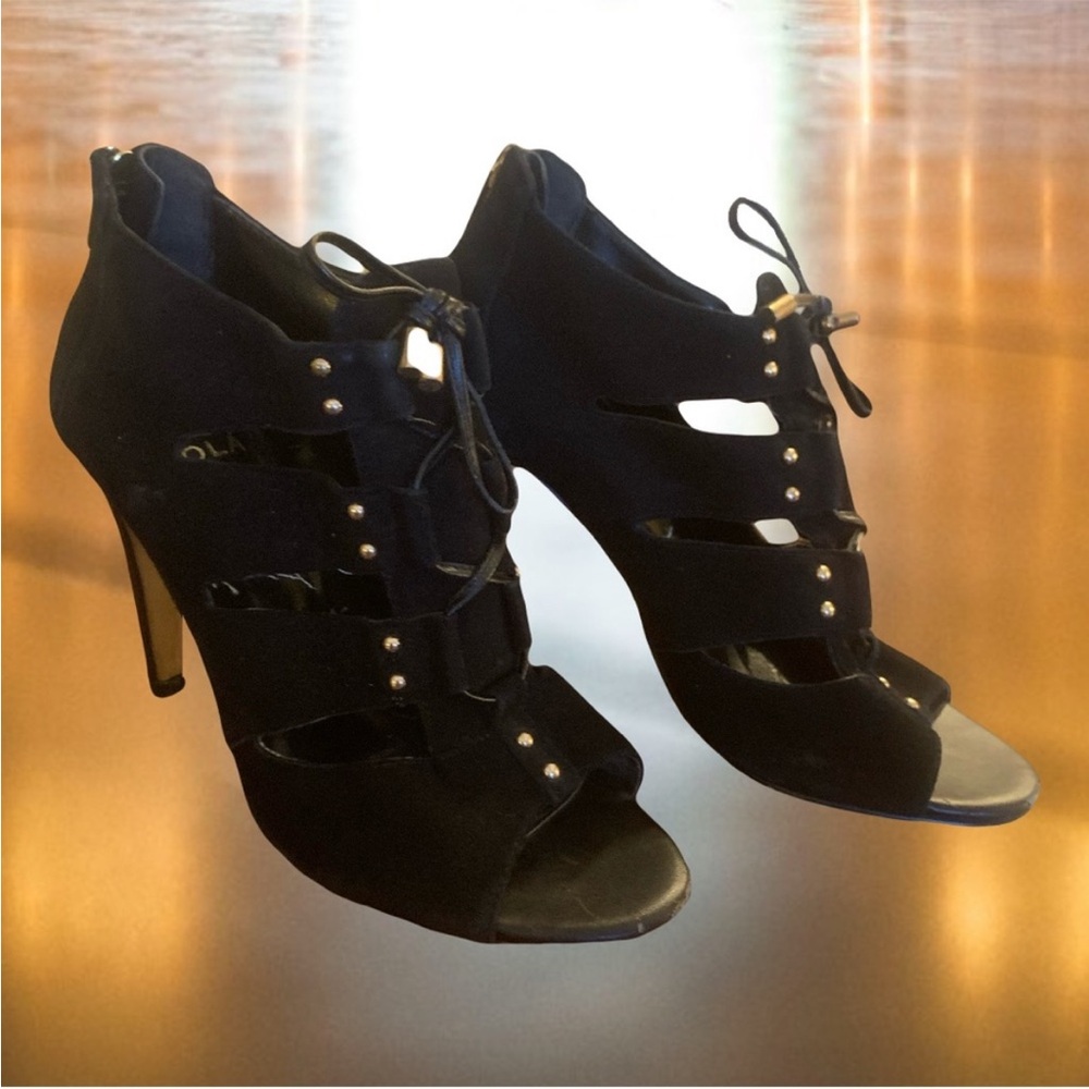 5/$40 Black Open Cage Ankle Heels